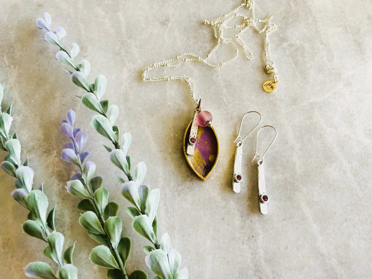 Here, a jhp Signature Necklace + Earrings Set VIII